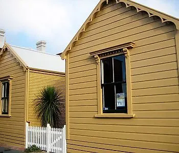 Wellington City Cottages